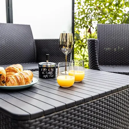 Disneyland 13min - Kingsize Bed - Private Parking - Terrace - Calm Village Apartment *