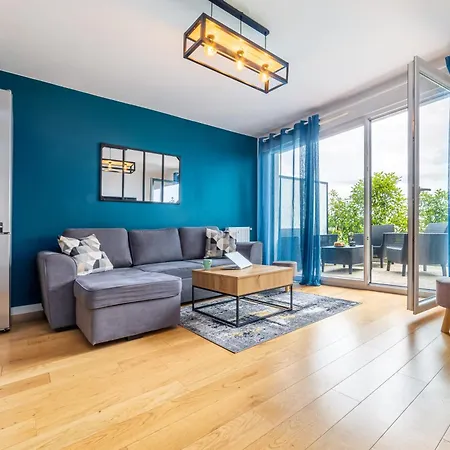 Apartment Disneyland 13min - Kingsize Bed - Private Parking - Terrace - Calm Village